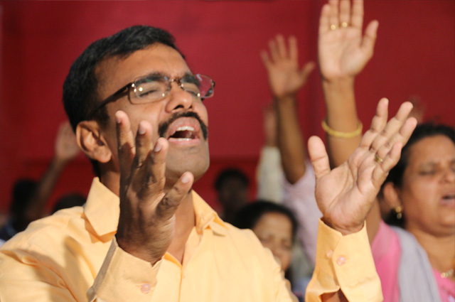 Hundreds Flocked to Anointing Prayer held by Grace Ministry in Mangalore at Prayer Center in Valachil on Friday, Jan 26th, 2018. Also, Life changing testimonies of many of the individuals created a major impact. 